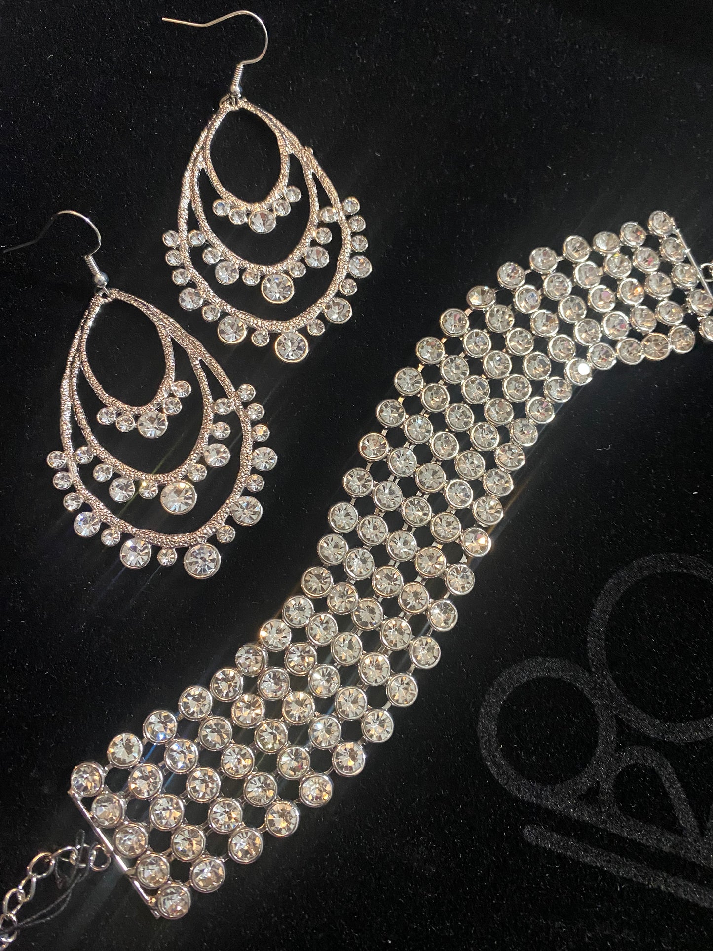 White Bling Showstopper Set