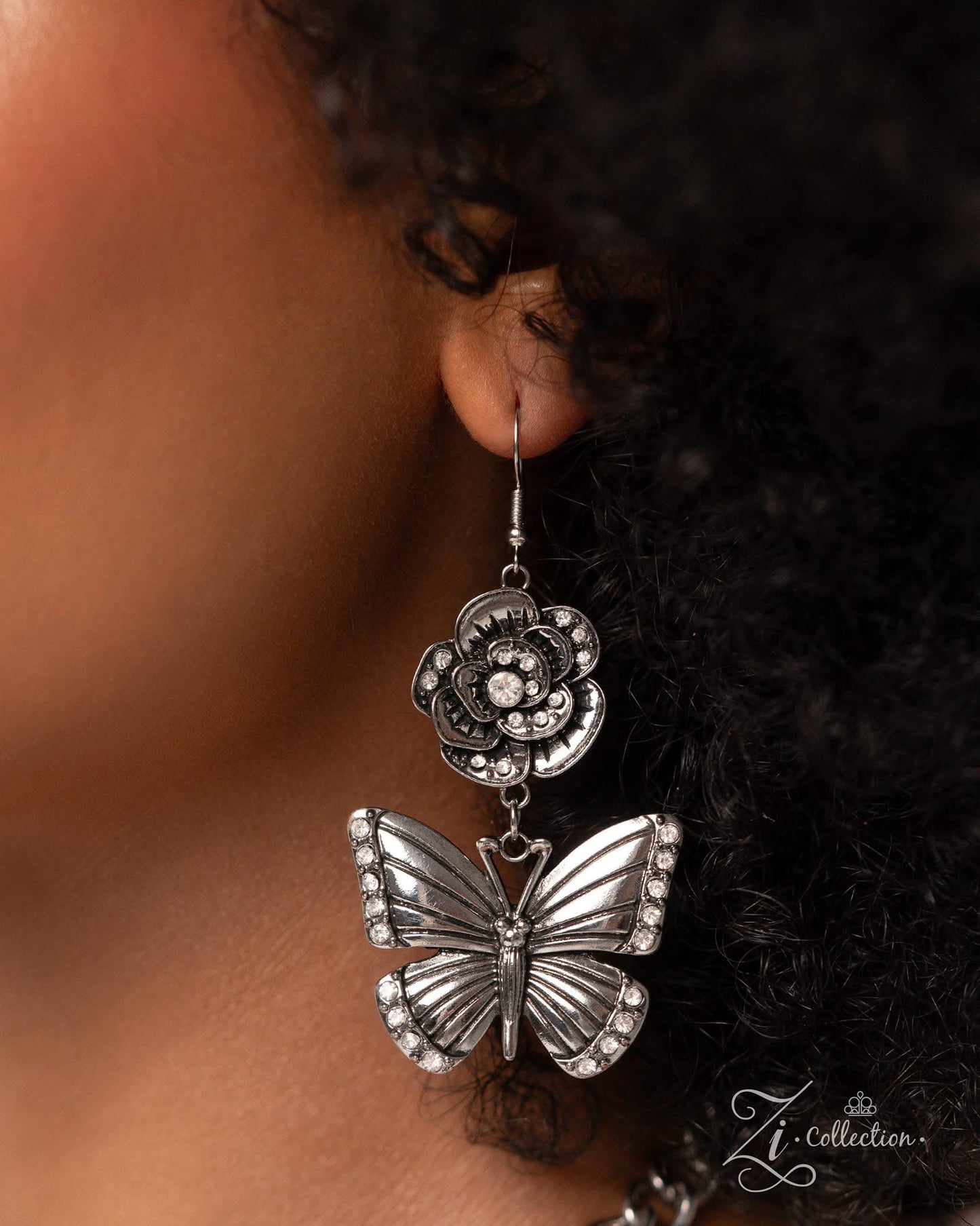 THE MCKAYLA - SILVER BUTTERFLY AND FLOWER - 2024 ZI COLLECTION NECKLACE - PAPARAZZI