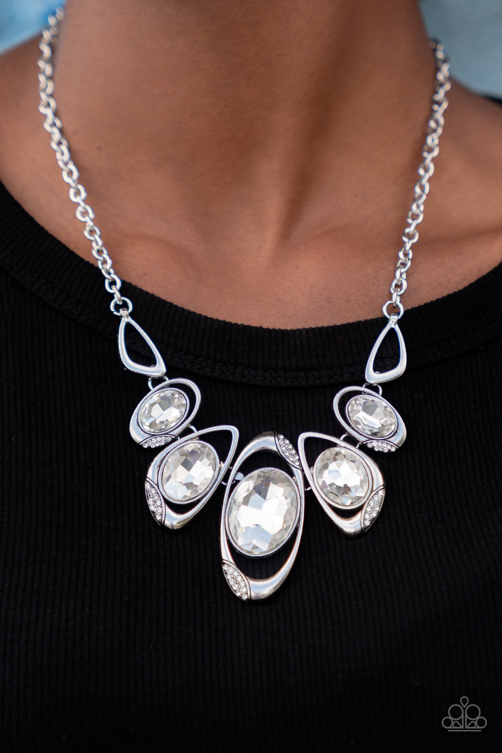 PAPARAZZI APRIL 2022 LIFE OF THE PARTY - HYPNOTIC TWINKLE - WHITE NECKLACE