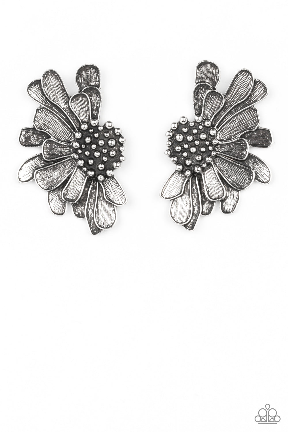 PAPARAZZI APRIL 2022 LIFE OF THE PARTY - FARMSTEAD MEADOW - SILVER POST EARRING