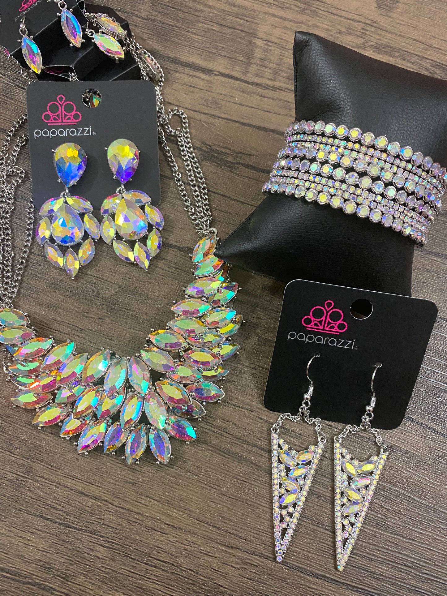 SHOWSTOPPER IRIDESCENT SET featuring Paparazzi iridescent jewelry