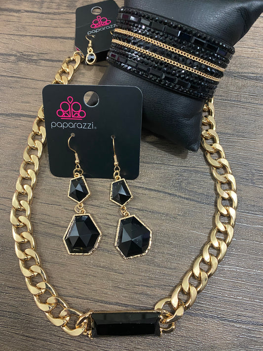 ✨🖤Black & Gold Set 🖤✨